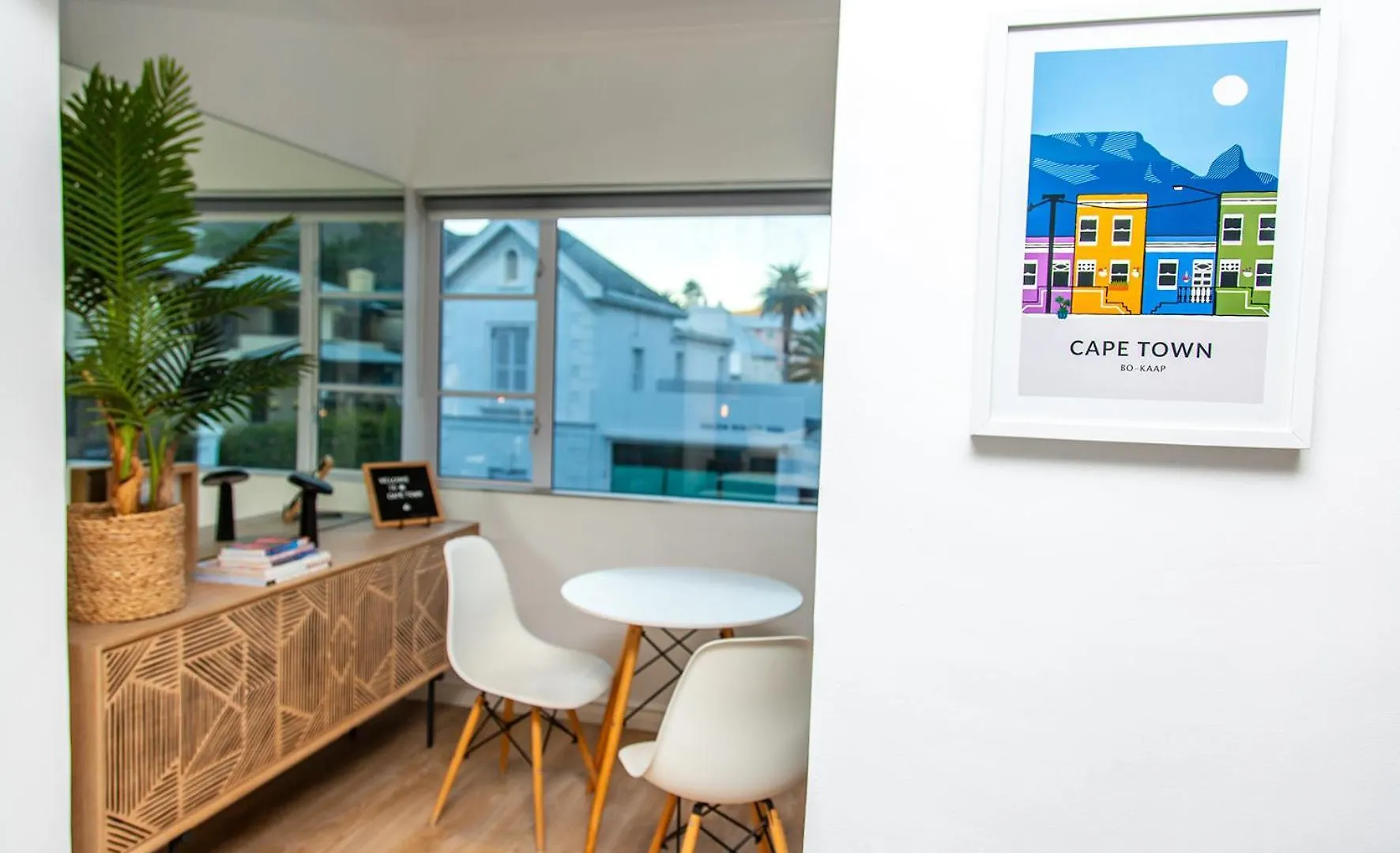 Chic City Studio With Mountain Views ケープタウン