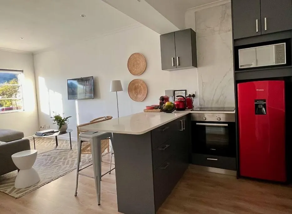 Chic City Studio With Mountain Views Città del Capo