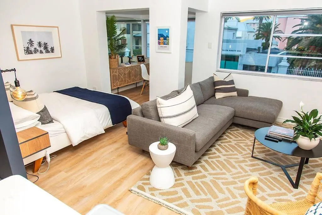 Chic City Studio With Mountain Views Città del Capo